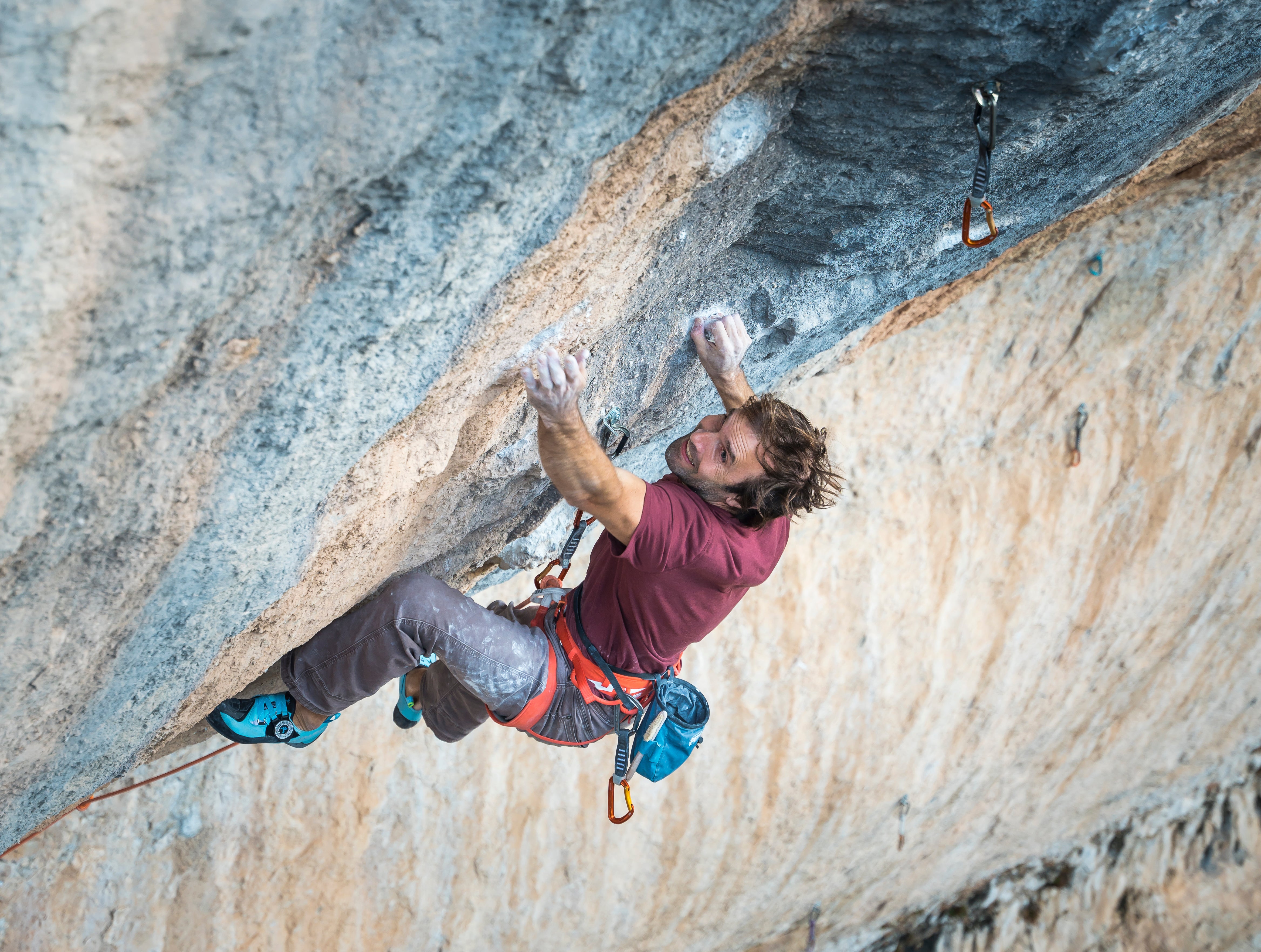 How to Build Finger Strength for Climbing Success