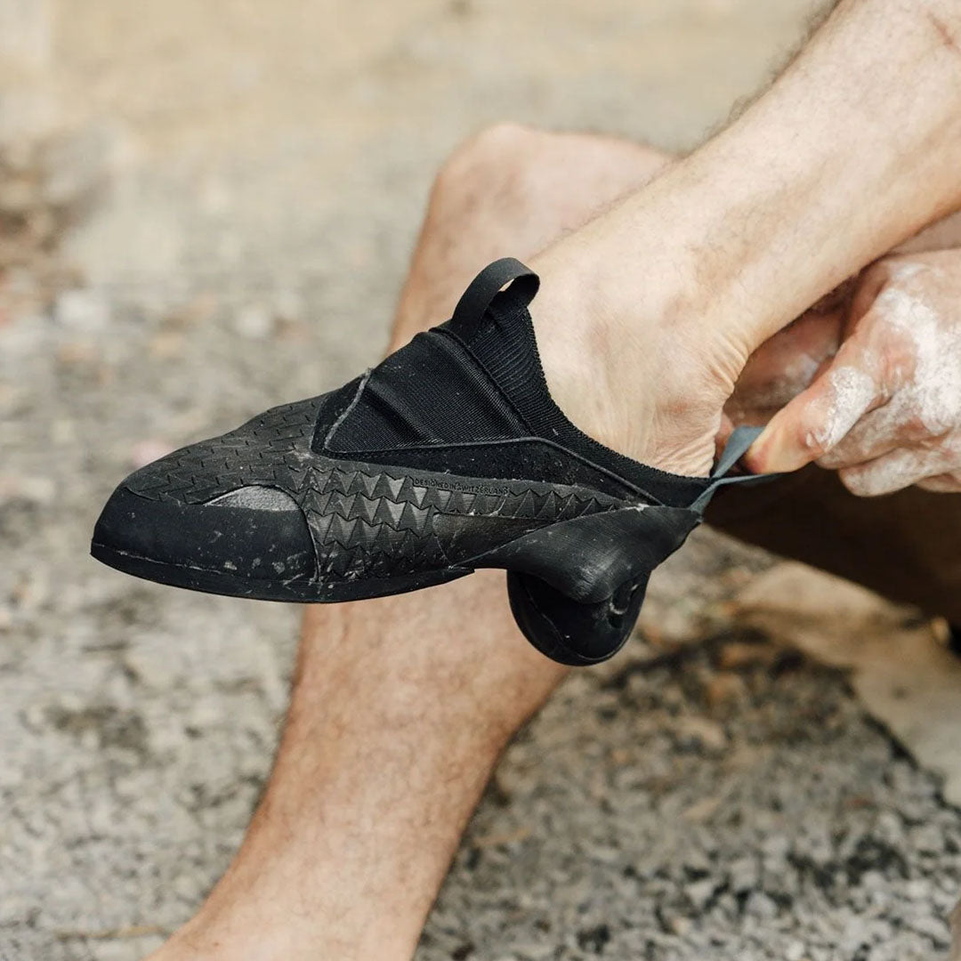 How Should Climbing Shoes Fit? A Beginner's Guide How Should Climbing Shoes Fit? A Beginner's Guide