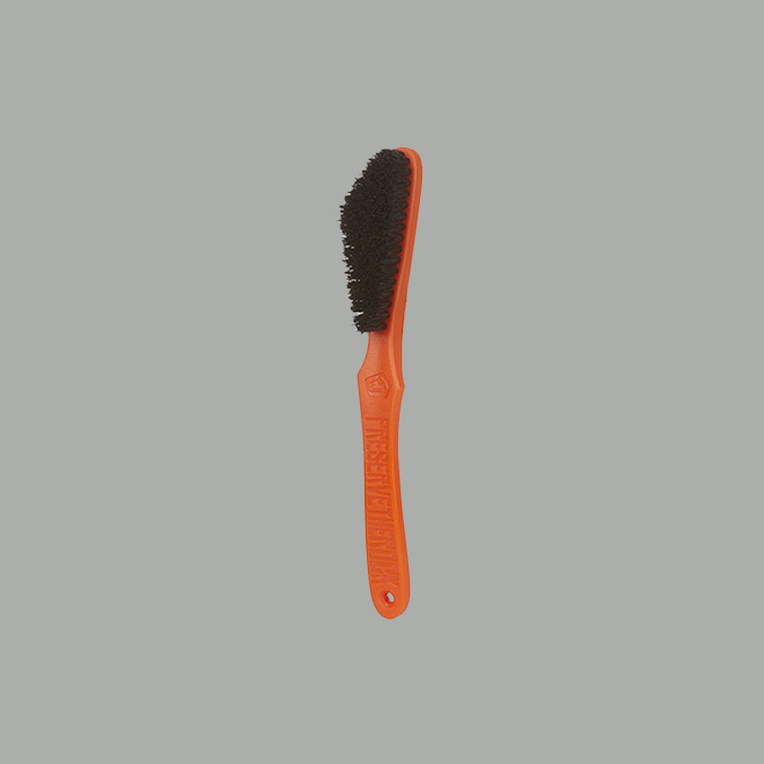 E9 Brush