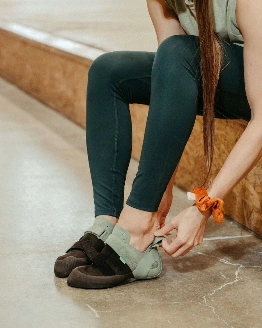 How Tight Should Climbing Shoes Be? Finding the Perfect Fit